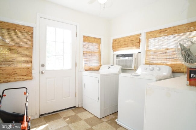 Building Photo - 2161 N Brandywine St