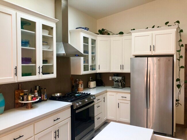 Building Photo - 1519 T St