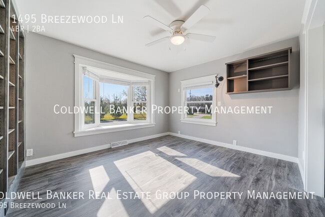 Building Photo - 1495 Breezewood Ln
