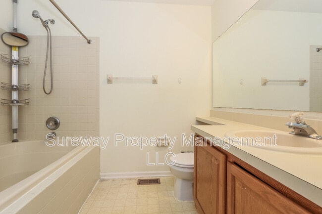 Building Photo - 1404 Wharton Rd