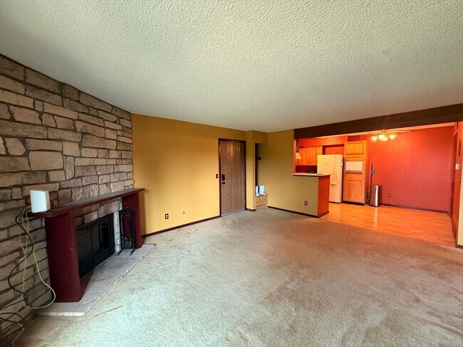 Building Photo - Green Mountain Condo with Scenic Views & Trail Access