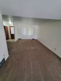 Building Photo - 650-670 S 60th St. (9 Unit)