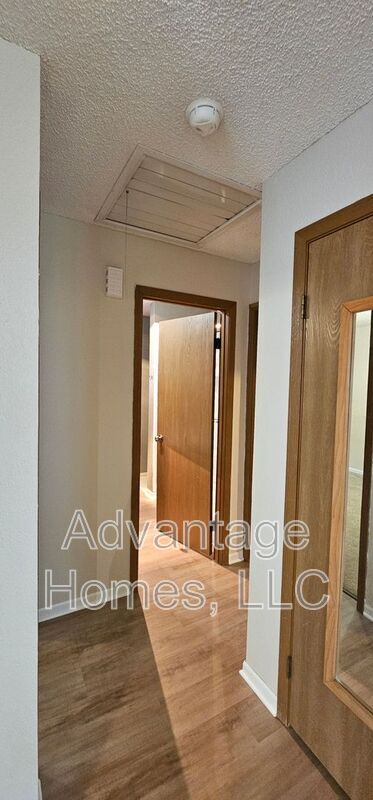 Building Photo - 9926 W 88th Terrace