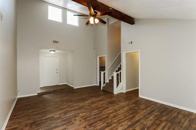 Building Photo - 24023 Spring Mill Ln