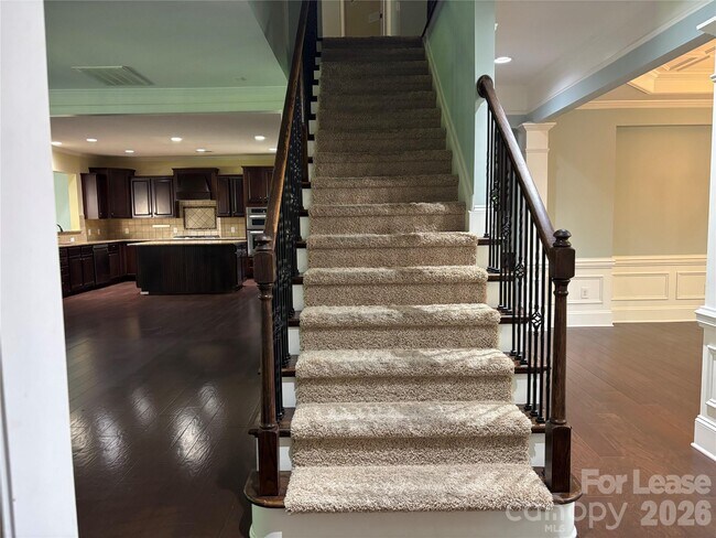 Building Photo - 8811 Tamarron Dr