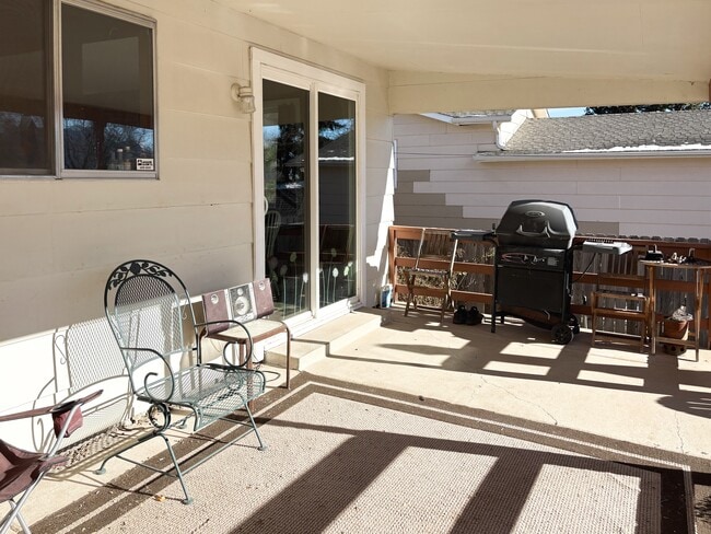 Building Photo - 2519 W Monument St