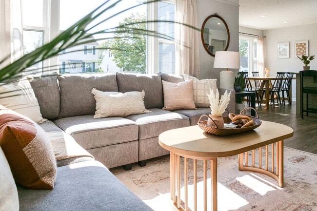 Building Photo - 7906 Lanyard Dr