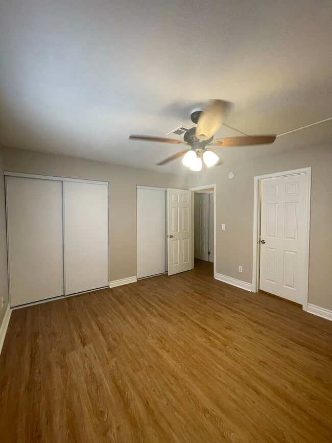 Building Photo - Captivating and Impeccable 3 Bedroom, 2 Bathroom in gated community