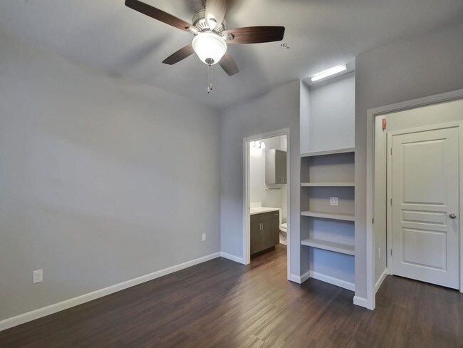 Building Photo - 2822 Rio Grande St