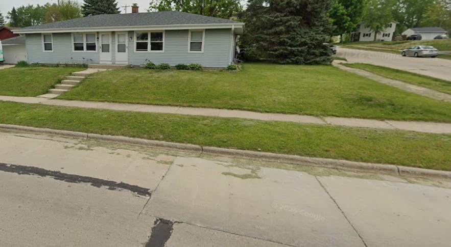 Building Photo - 1907 Green Tree Rd