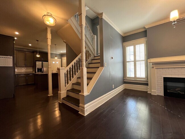 Building Photo - 991-993 Bryden Road