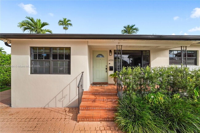 Building Photo - 6331 SW 18th Terrace