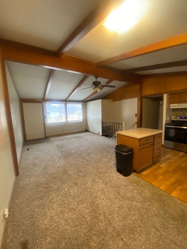 Building Photo - Single Family Home in Central Columbia
