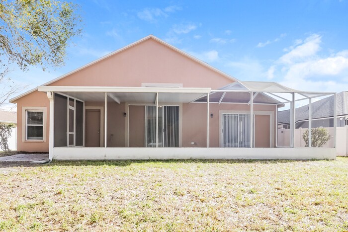 Building Photo - 29114 Crossland Dr