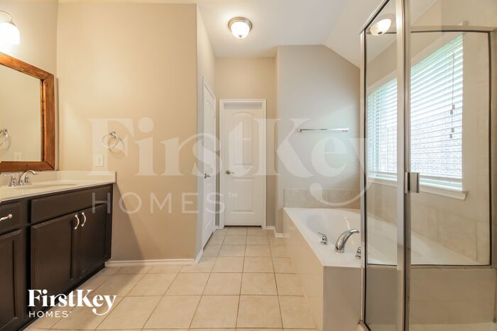 Building Photo - 1217 Lake Worth Trl
