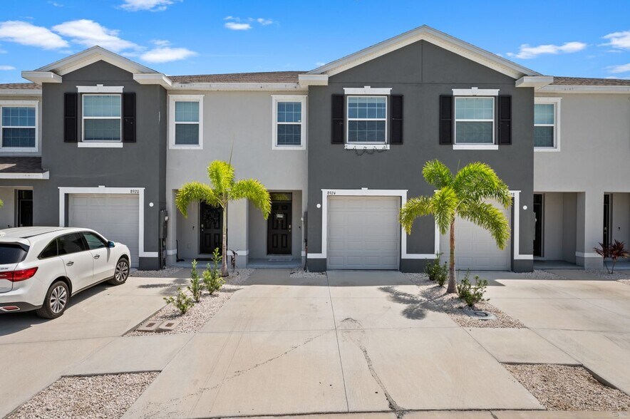 Building Photo - 8924 Milestone Dr