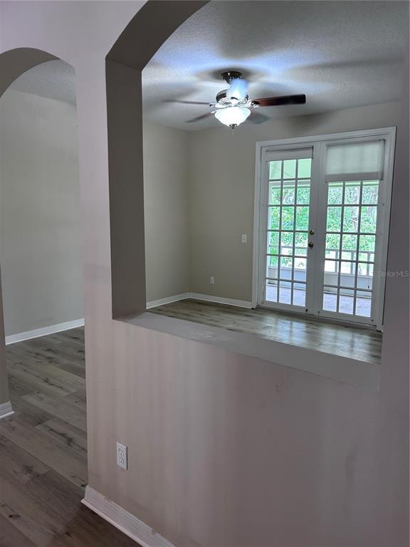 Building Photo - 1531 McCrea Dr
