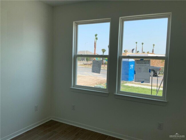Building Photo - 3908 Highland Ave