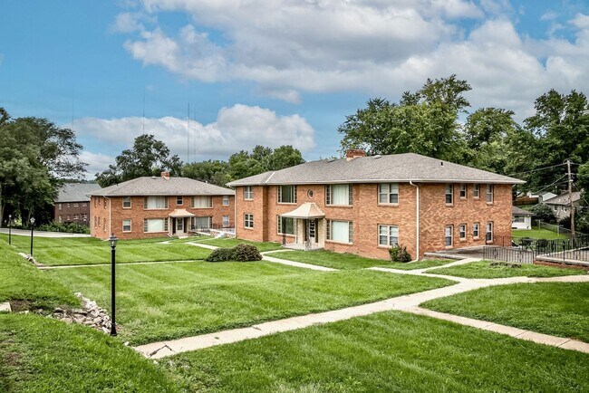 Building Photo - 1-Bed and 1-Bath Apartment Available!