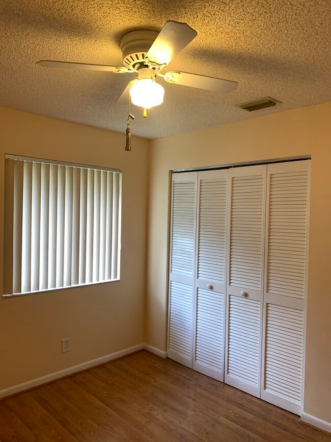 Building Photo - 9840 NW 28th Ct
