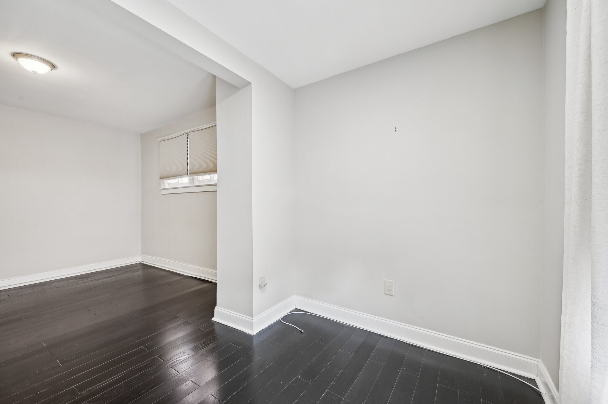 Building Photo - 2431 Linden Ave
