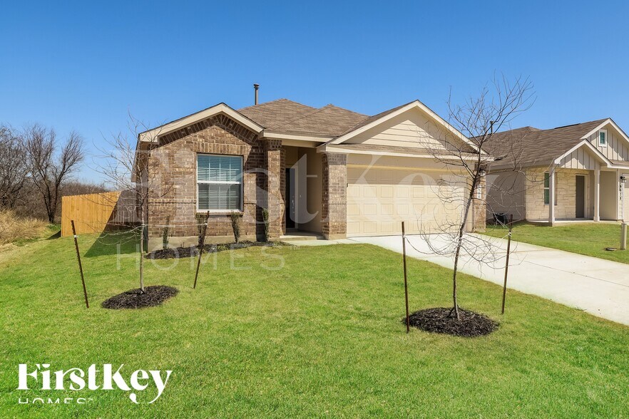 Building Photo - 9984 Sarrebourg St