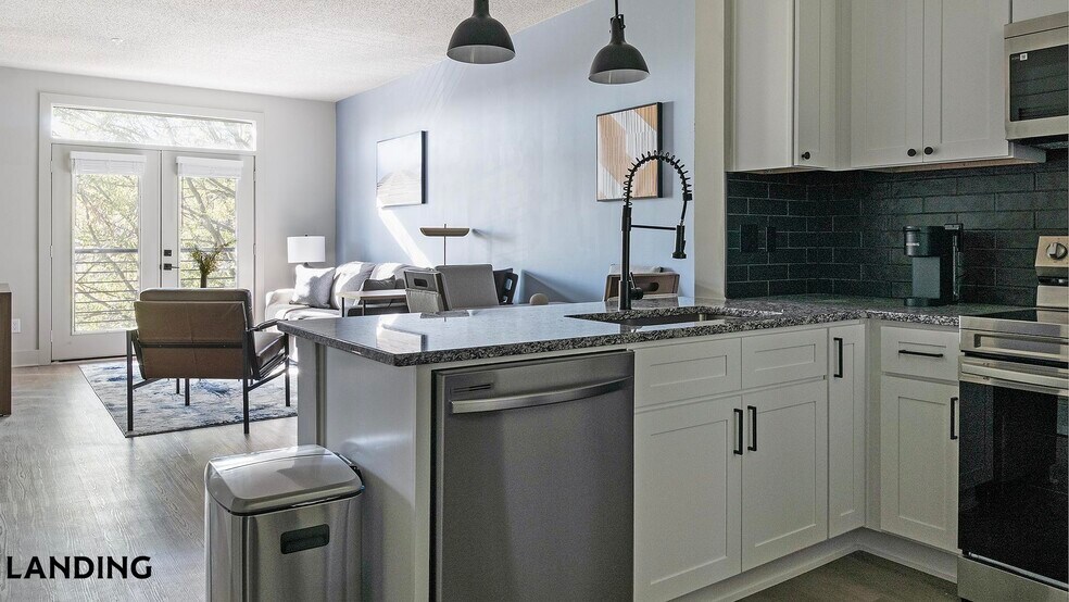 Building Photo - 49 Boulevard SE