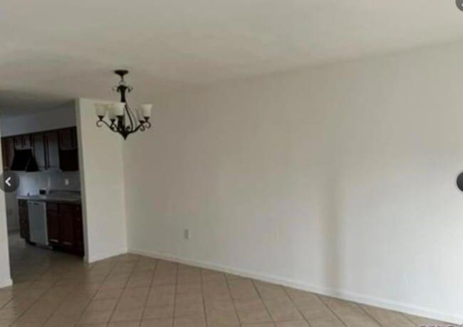 Building Photo - 203 Maryland Dr