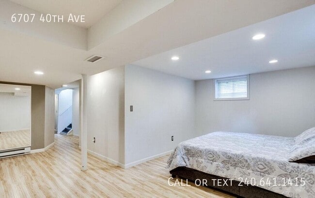 Building Photo - 6707 40th Ave