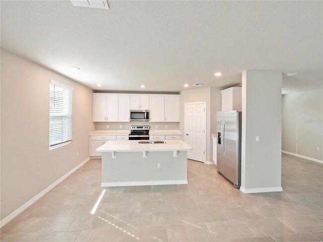 Building Photo - 5268 Sanders Oak Trl