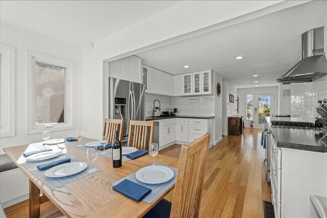 Building Photo - 47 Geysers Rd