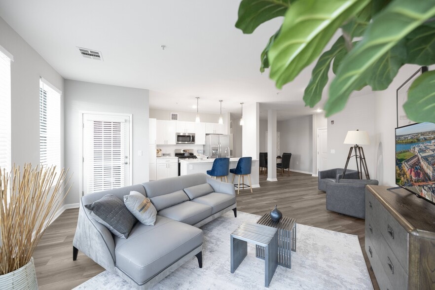 Primary Photo - Harbor Pointe