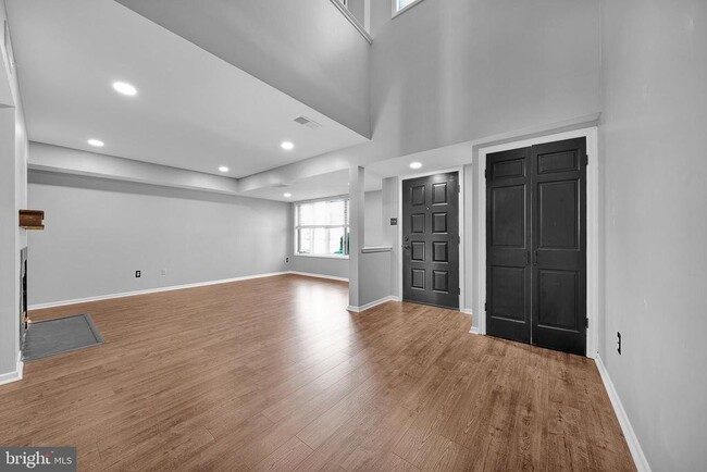 Building Photo - 4 Ingham Way