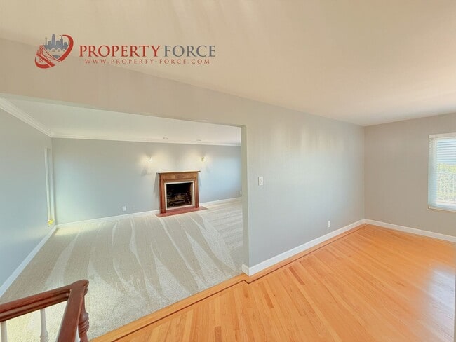 Building Photo - 3145 Alanhill Ln