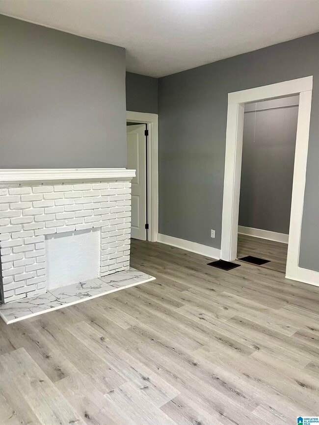 Building Photo - 6515 3rd Ct S