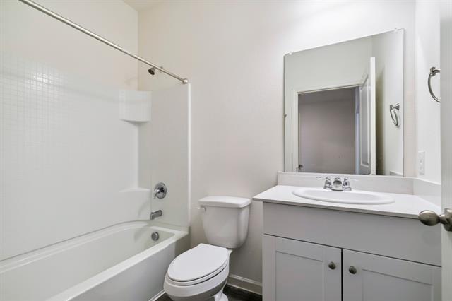 Building Photo - 5513 Ladytown Ln