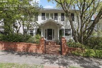 Building Photo - 1805 SW Elizabeth St
