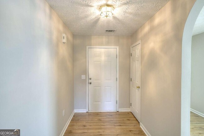 Building Photo - 4160 Janel Ln
