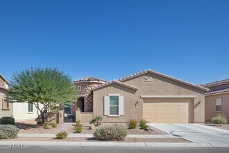 Building Photo - 416 N Questa Trail