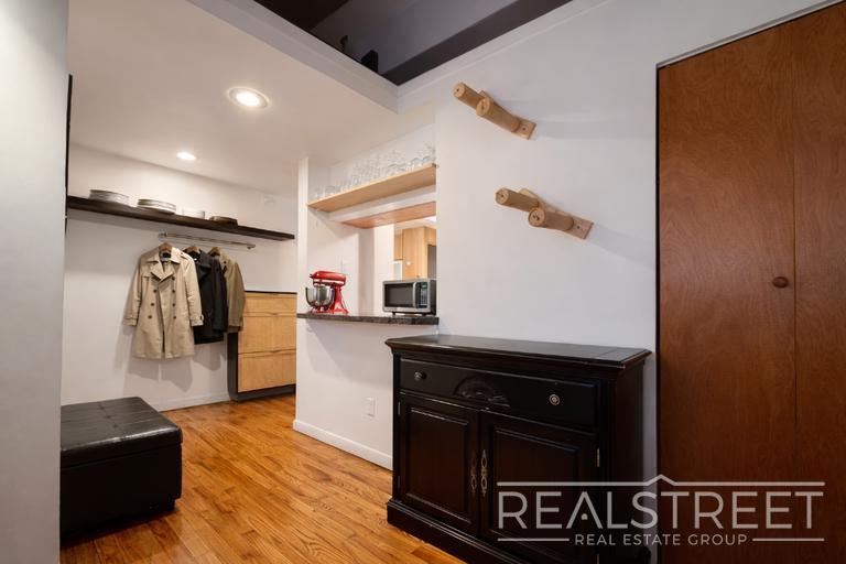Building Photo - Designer Loft | 2 Bed / 2 Bath | ~1,000 SF | 12’ Wood Ceilings | Prime Prospect Heights