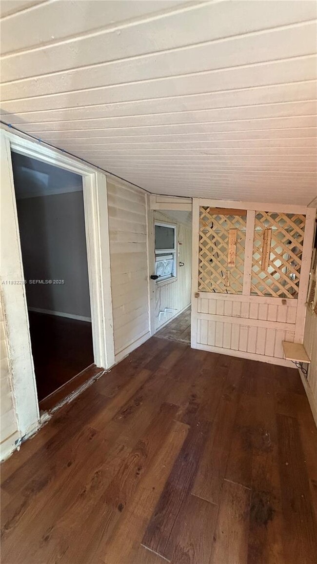 Building Photo - 329 NE 58th St