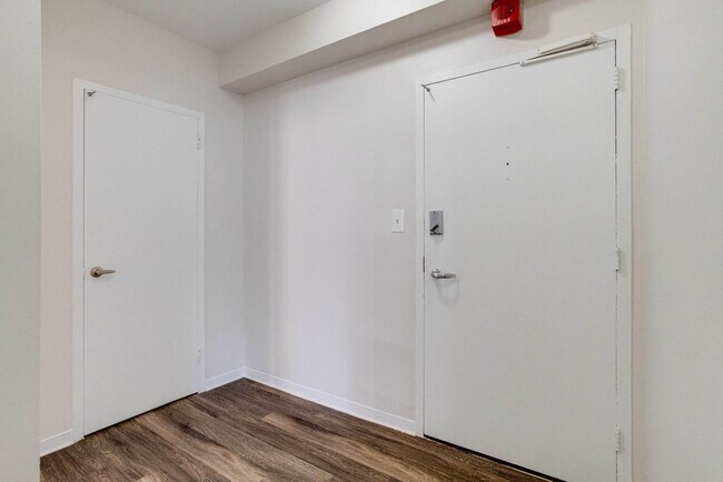 Building Photo - 112 W University Pkwy