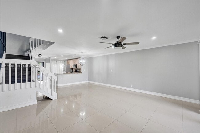 Building Photo - 3325 Carambola Cir S
