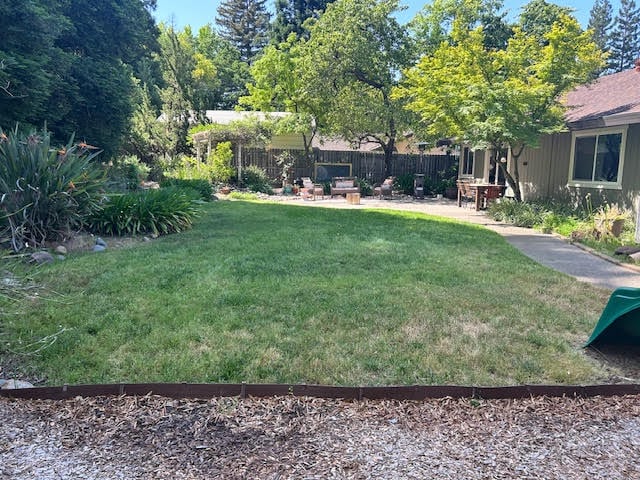 Building Photo - 112 Amaya Dr
