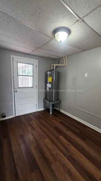 Building Photo - 9504 Evesham Rd