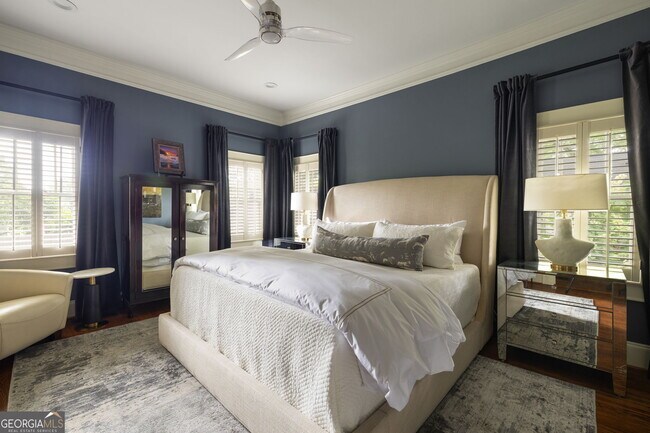 Building Photo - 28 Clay St SE