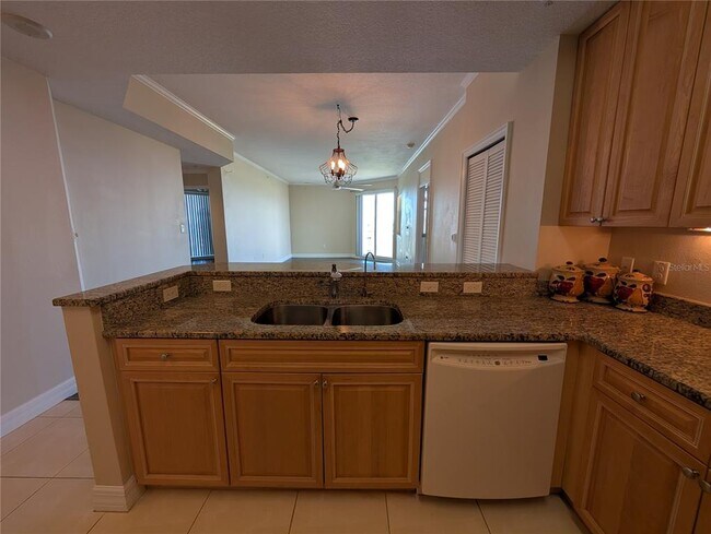 Building Photo - 4516 Seagull Dr