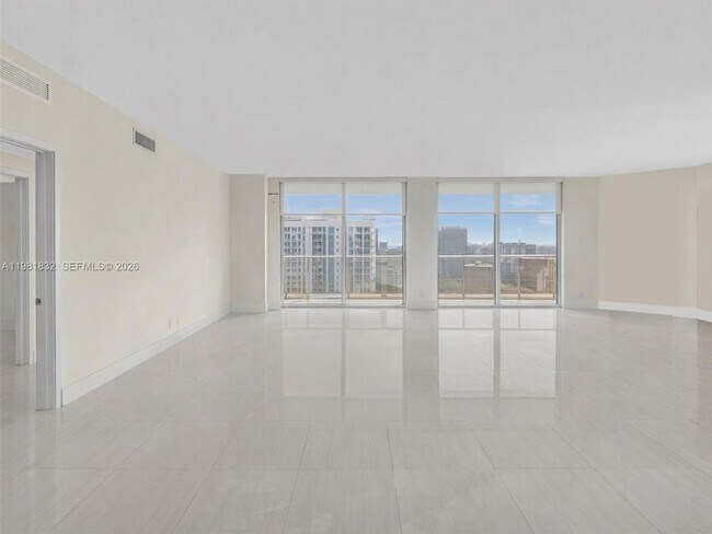 Building Photo - 17301 Biscayne Blvd