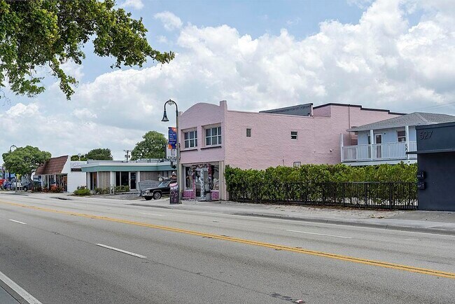 Building Photo - 521 N Dixie Hwy