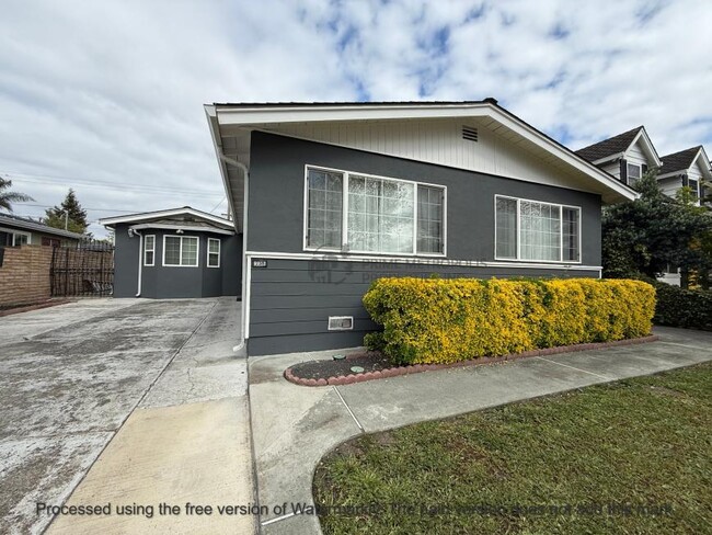 Primary Photo - 3 bedroom in Sunnyvale CA 94085